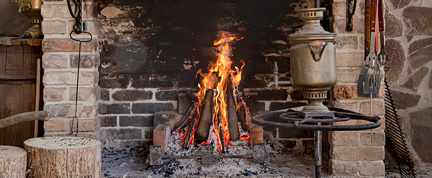 Traditional Fireplace Design Refurbishment Costs in Lac Brome, Quebec